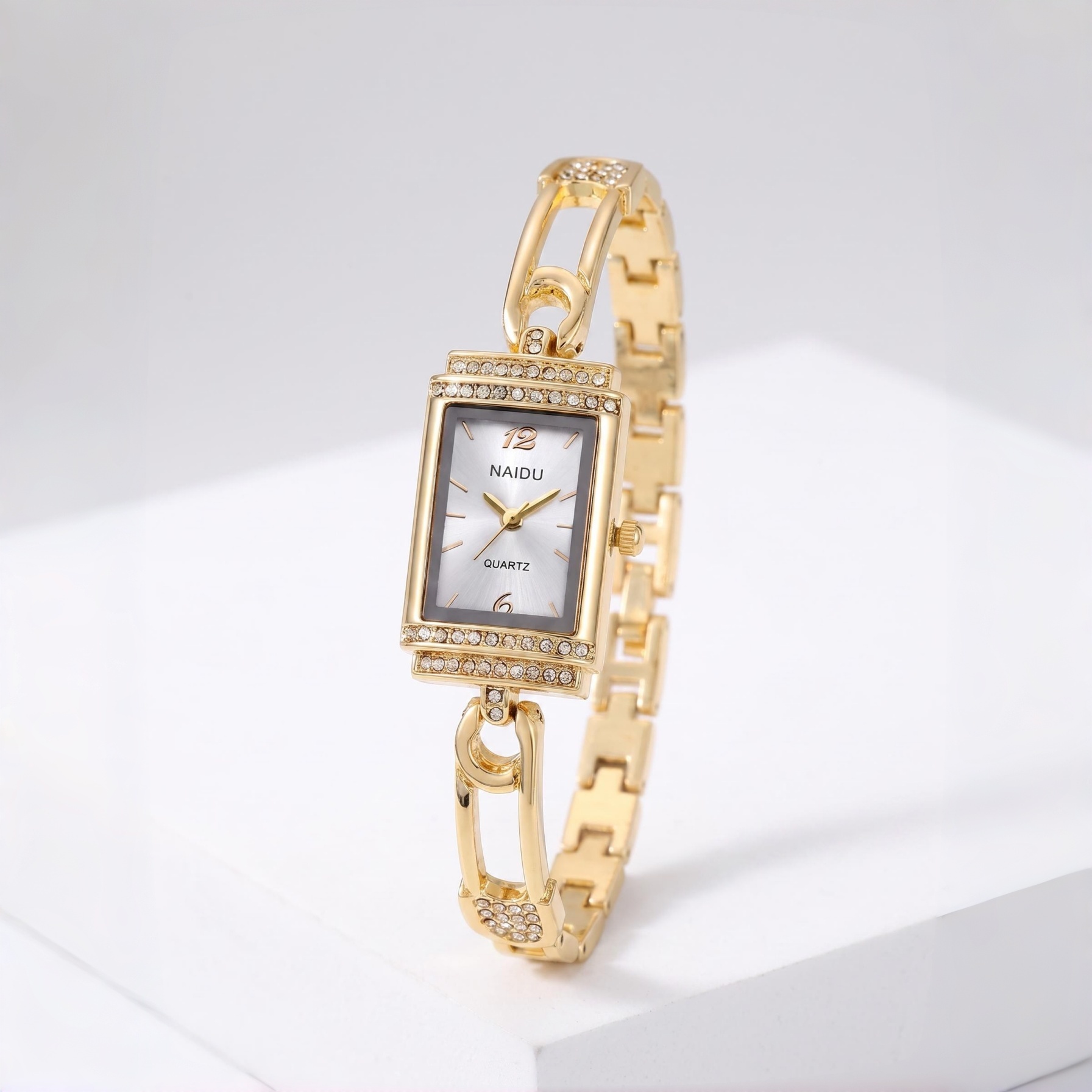 Luxury Watch White - Wit wijzerplaat quartz horloge met strass-schaal,