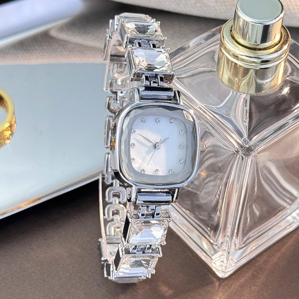 Glinsterende armbandhorloge me - Luxury Watch Female recensie en prijs