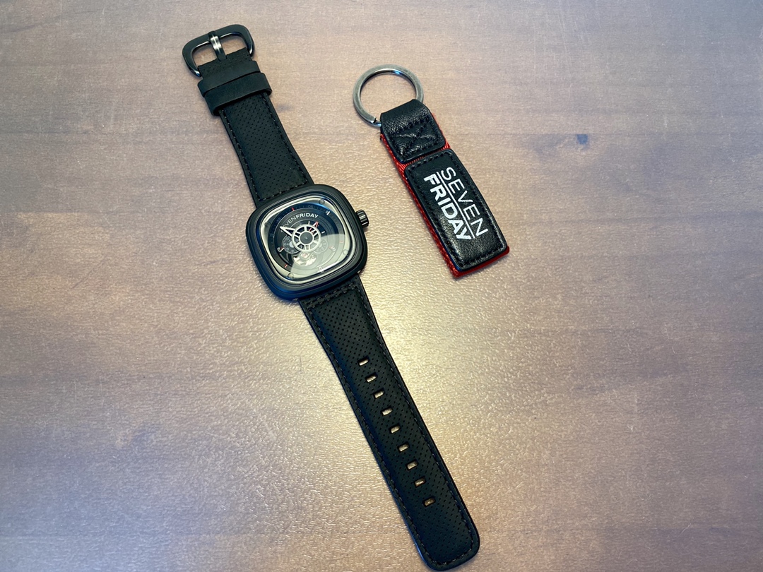 Sevenfriday Horloge P3/01 Here - Luxury Watch Winder recensie en prijs