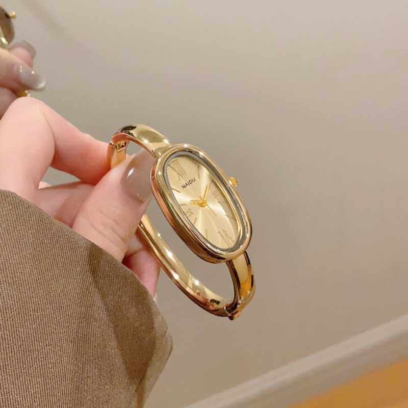 Hoogwaardig dameshorloge met R - Luxury Watch Female recensie en prijs